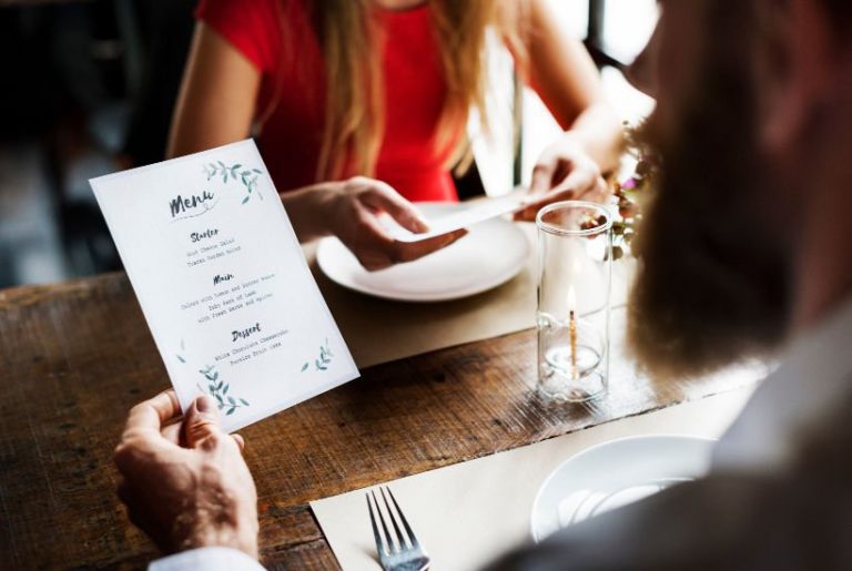 6 Essential Tips for Organising the Perfect Dinner Party