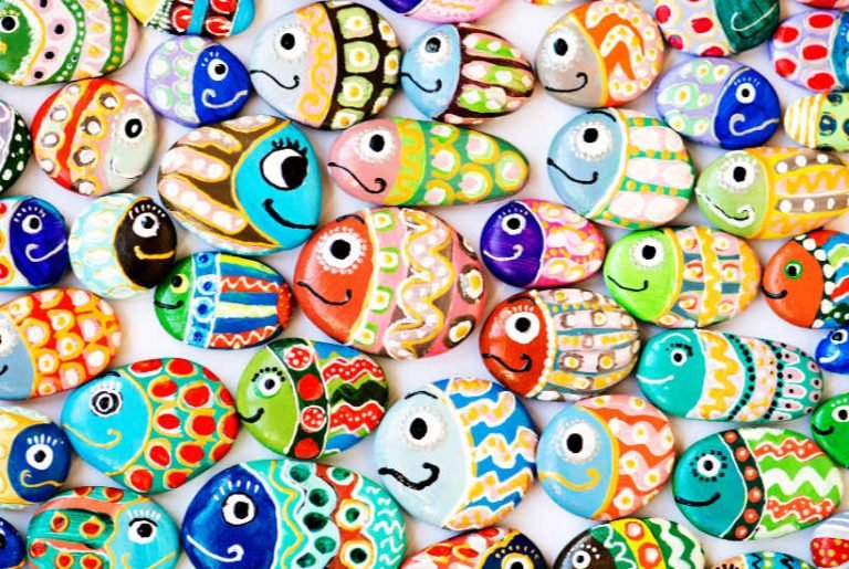 How to paint on a stone – easy rock painting ideas for beginners