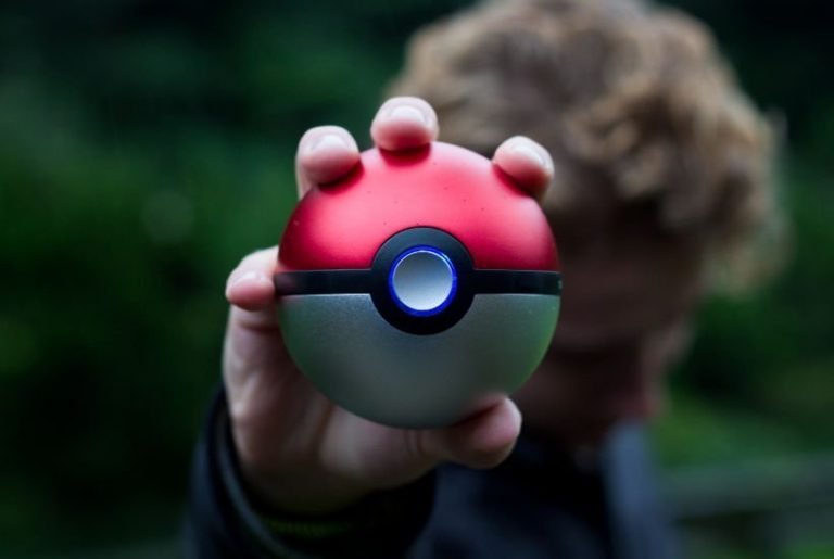 Pokeball rice krispie treats recipe