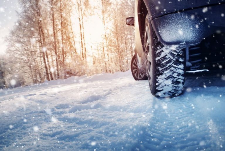 Winter Emergency Supplies to keep in your car