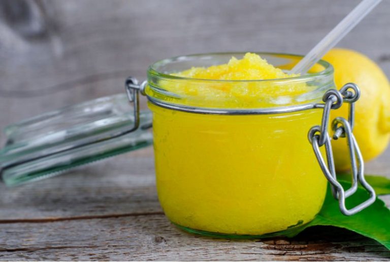 Homemade Lemon Bath Scrub Recipe (Minions Style)