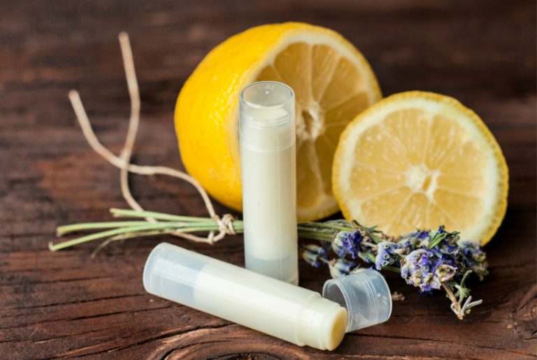 DIY Lip Balm with Essential Oils and Coconut Oil – Homemade Chapstick