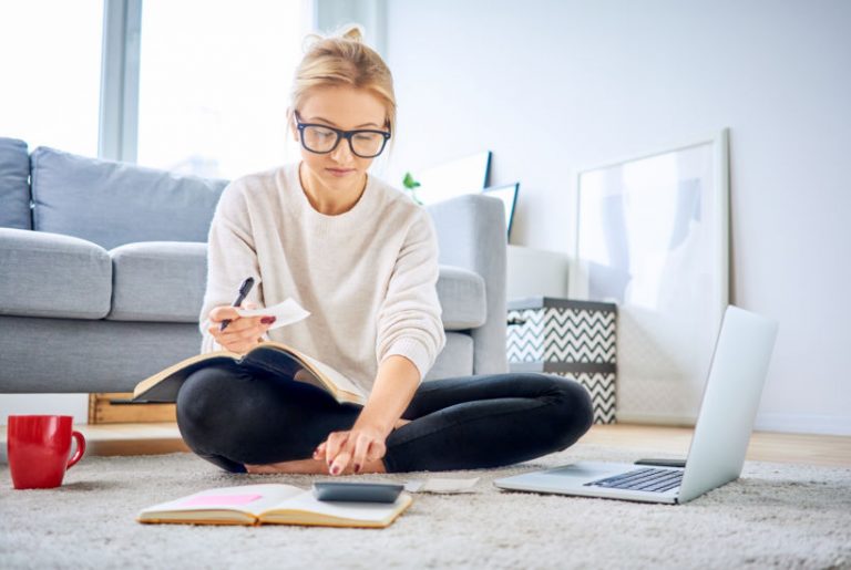 Healthy Financial Habits To Adopt in The New Year
