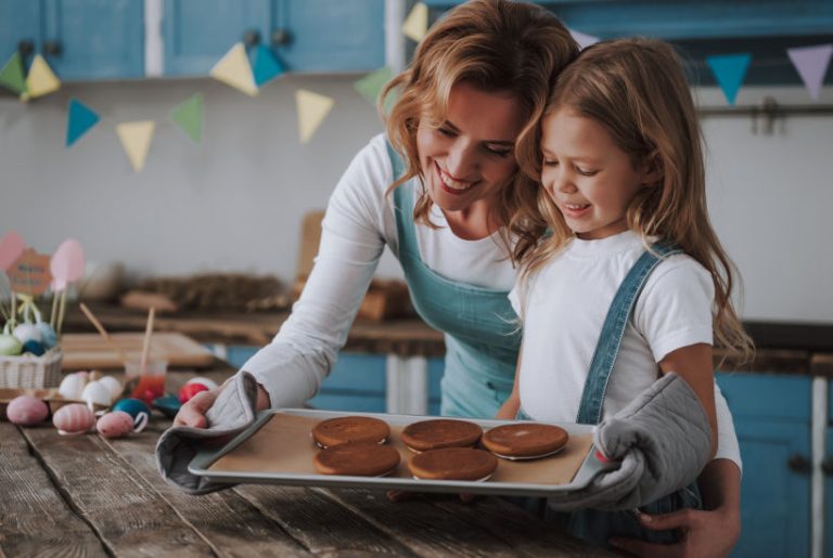 How to Help Kids Host Their First Fundraiser Event