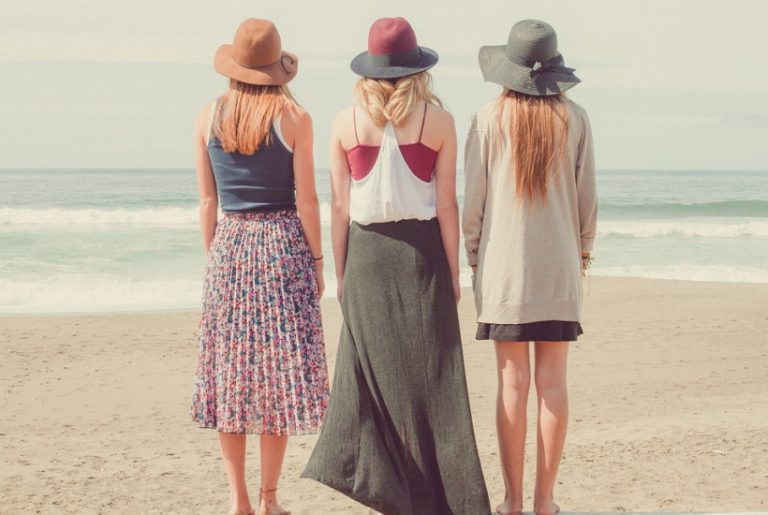 How Can You Adopt Frugal Fashion With a Few Simple Pieces of Clothing?