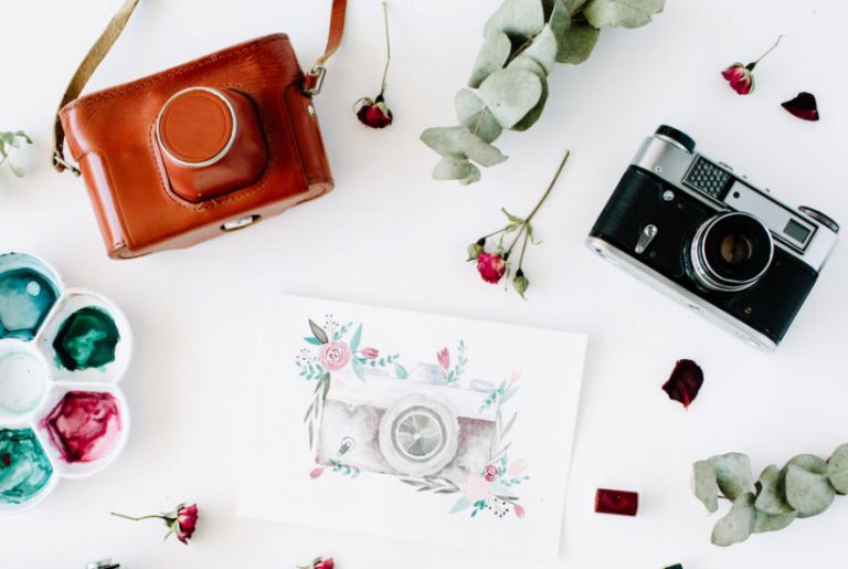 10 Fun But Practical Gift Ideas For Your Silver Wedding Anniversary