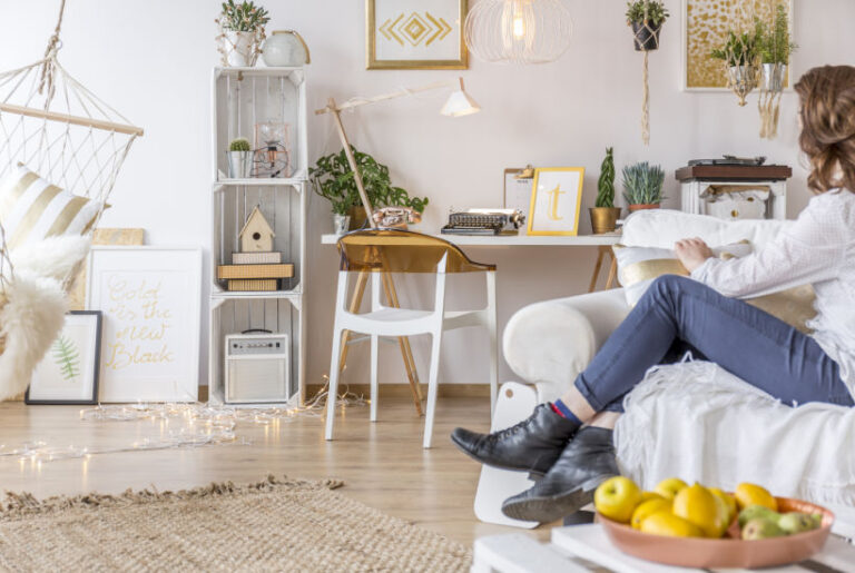 8 Significant Expenses When Moving Into A New House