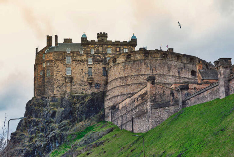 Things You Need To See Or Do In Edinburgh